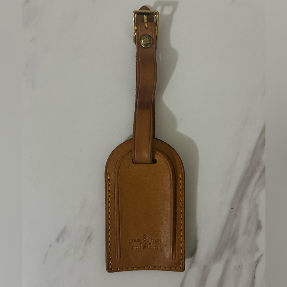 Louis Vuitton Leather Luggage Tag- pre-loved